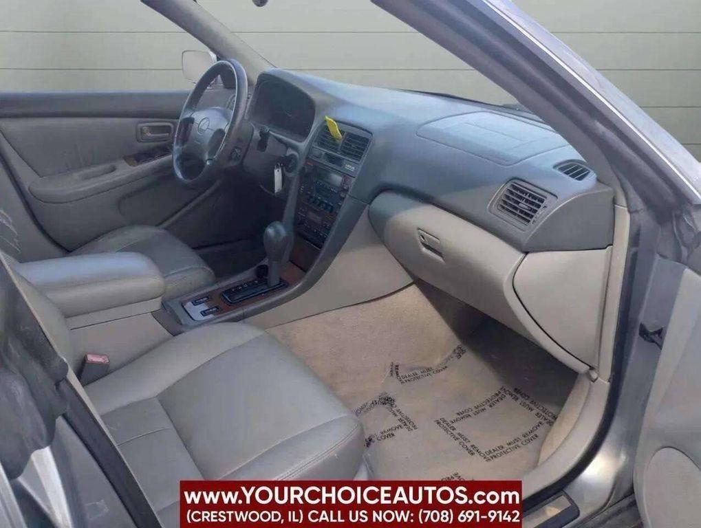used 2000 Lexus ES 300 car, priced at $4,299