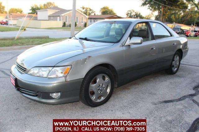 used 2000 Lexus ES 300 car, priced at $4,999