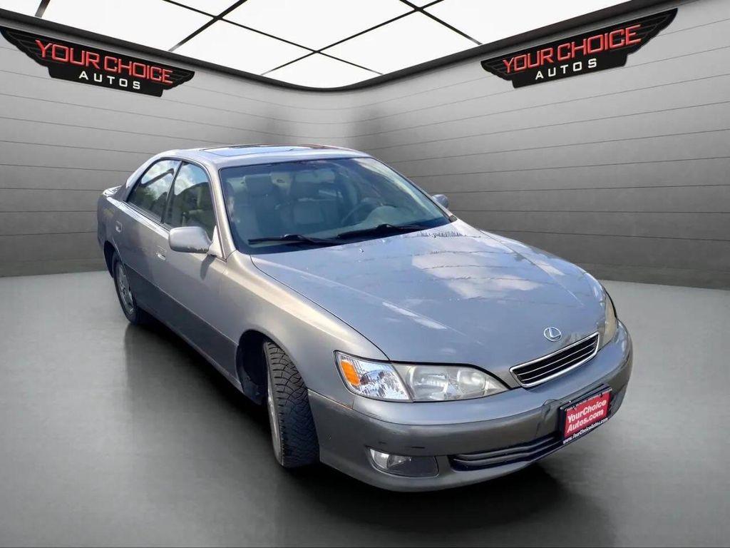 used 2000 Lexus ES 300 car, priced at $4,299