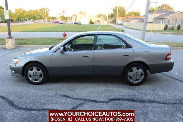 used 2000 Lexus ES 300 car, priced at $4,999