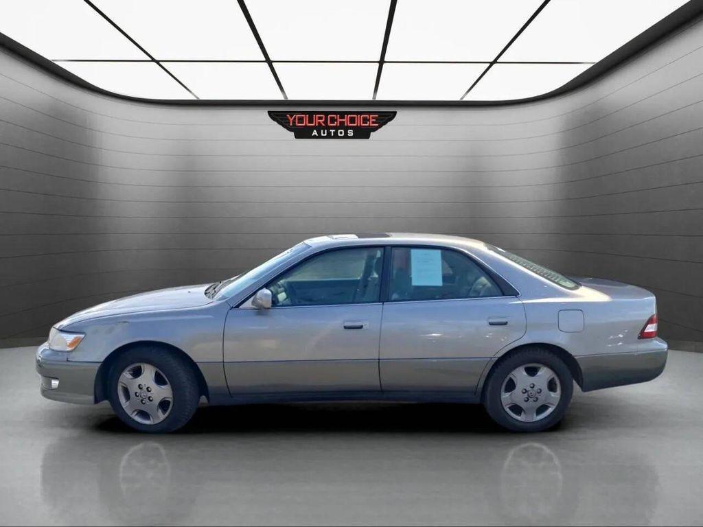 used 2000 Lexus ES 300 car, priced at $4,299