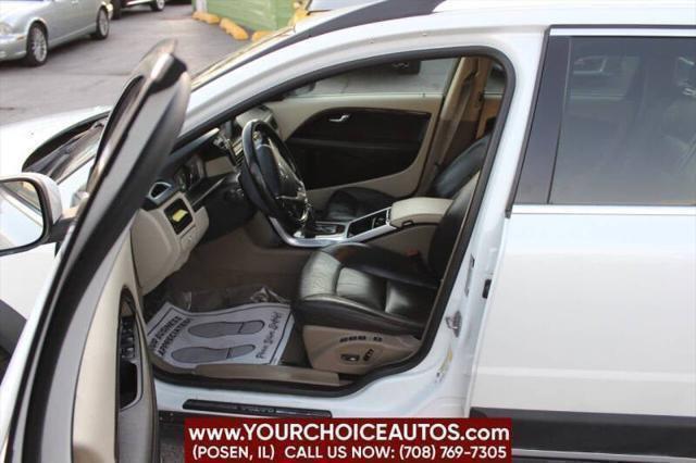 used 2015 Volvo XC70 car, priced at $14,999