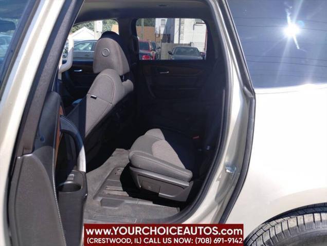 used 2015 Chevrolet Traverse car, priced at $8,999