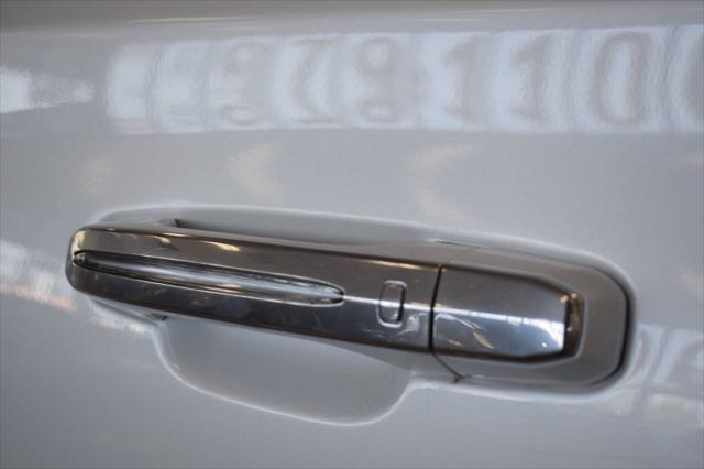 used 2019 Cadillac Escalade ESV car, priced at $30,777