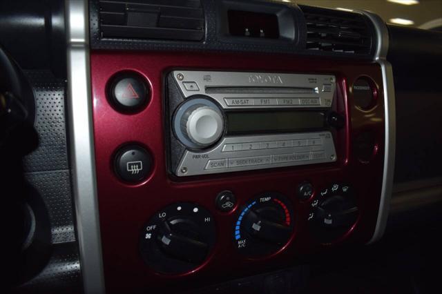 used 2007 Toyota FJ Cruiser car, priced at $13,577