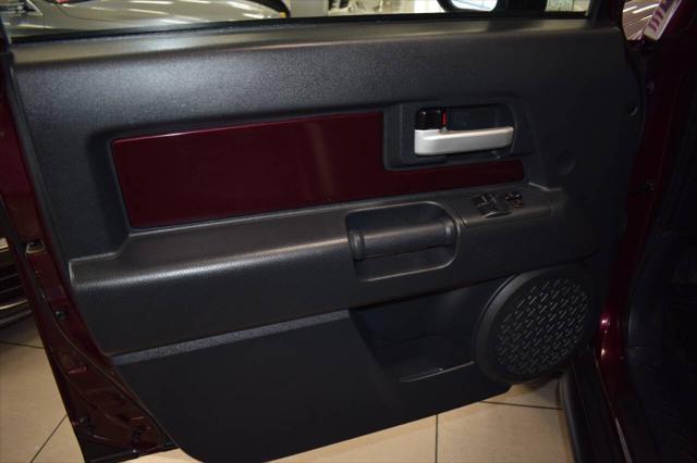 used 2007 Toyota FJ Cruiser car, priced at $13,577