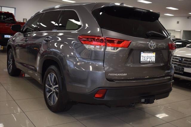 used 2017 Toyota Highlander car, priced at $28,977