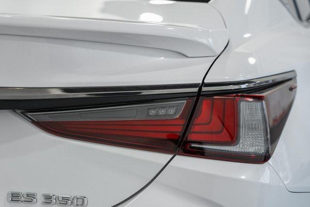 used 2022 Lexus ES 350 car, priced at $39,000