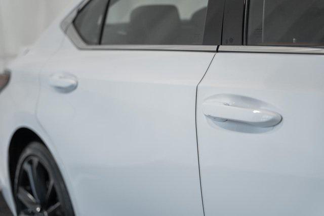 used 2022 Lexus ES 350 car, priced at $39,000
