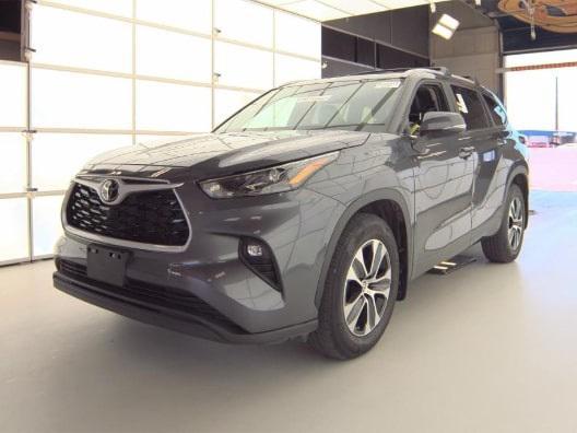 used 2023 Toyota Highlander car, priced at $41,000