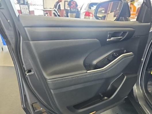 used 2023 Toyota Highlander car, priced at $41,000