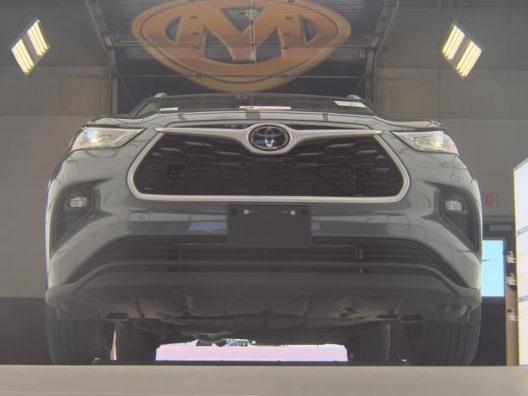 used 2023 Toyota Highlander car, priced at $41,000