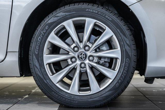 used 2017 Toyota Camry Hybrid car, priced at $16,500
