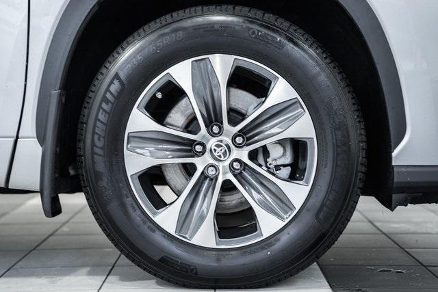 used 2024 Toyota Highlander car, priced at $42,500