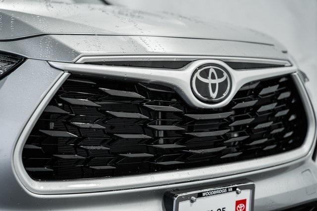 used 2024 Toyota Highlander car, priced at $42,500