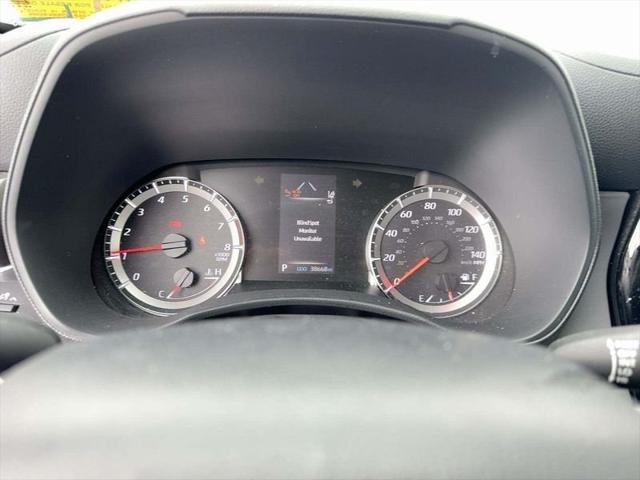 used 2022 Toyota Highlander car, priced at $32,000