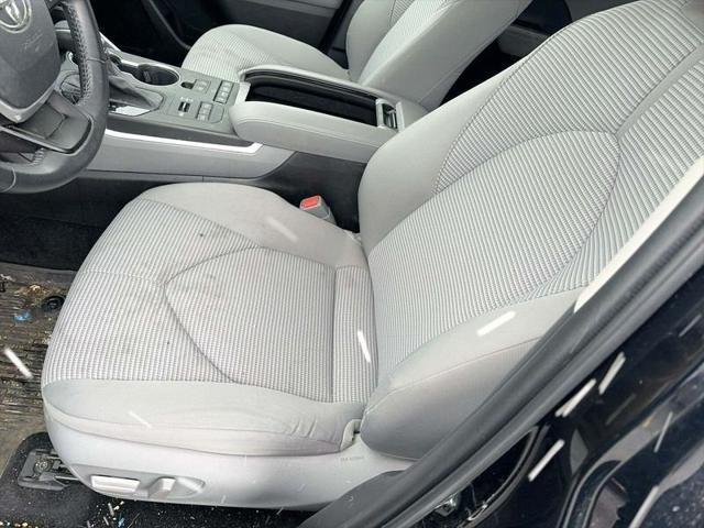used 2022 Toyota Highlander car, priced at $32,000