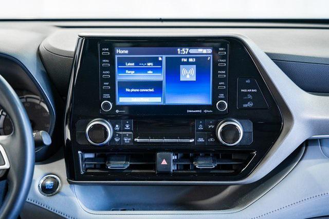 used 2022 Toyota Highlander car, priced at $31,000