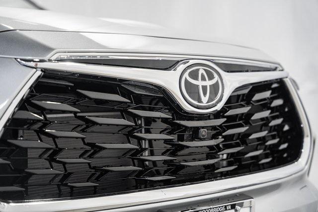 new 2025 Toyota Highlander car, priced at $54,500