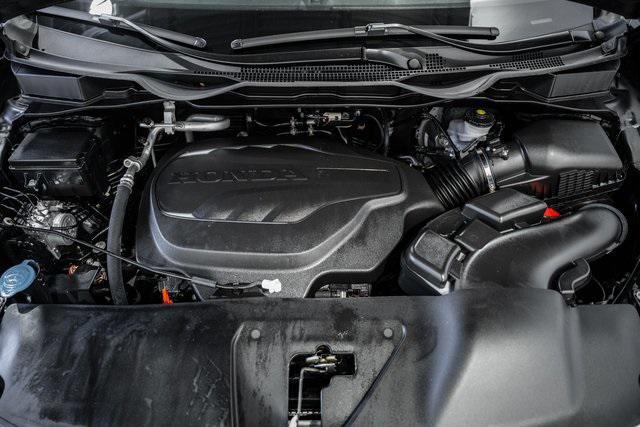 used 2024 Honda Odyssey car, priced at $45,500