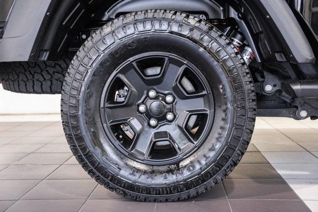 used 2022 Jeep Gladiator car, priced at $32,000