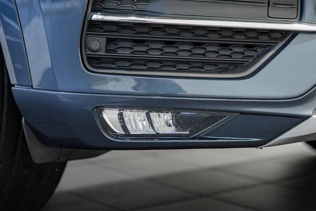 used 2019 Volvo XC90 car, priced at $18,000