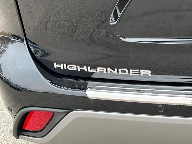 new 2025 Toyota Highlander Hybrid car, priced at $59,347