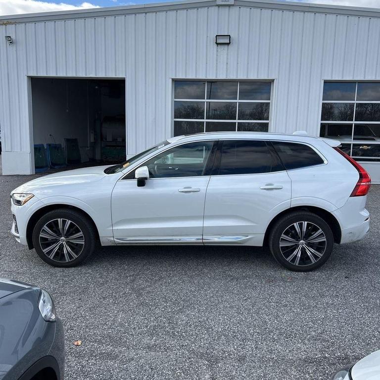 used 2022 Volvo XC60 car, priced at $34,500