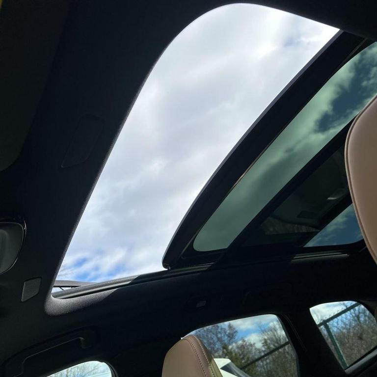 used 2022 Volvo XC60 car, priced at $34,500