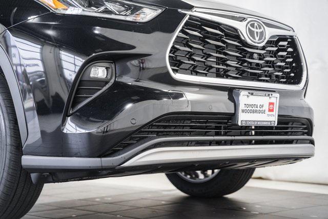 new 2025 Toyota Highlander Hybrid car, priced at $55,953