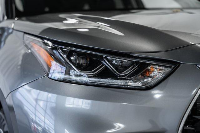 new 2025 Toyota Highlander Hybrid car, priced at $56,268