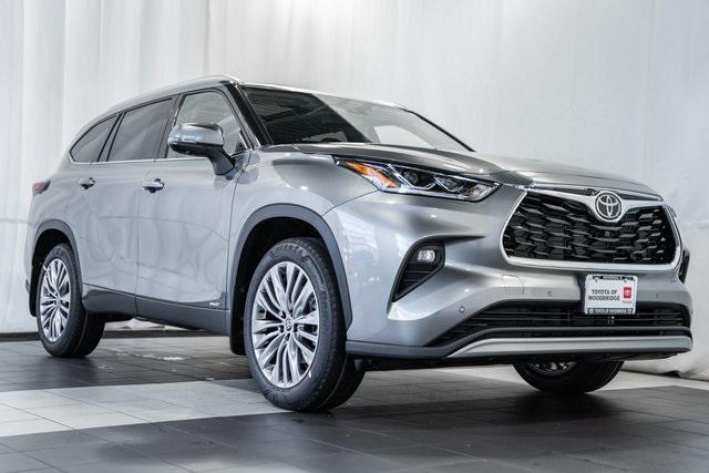 new 2025 Toyota Highlander Hybrid car, priced at $56,968