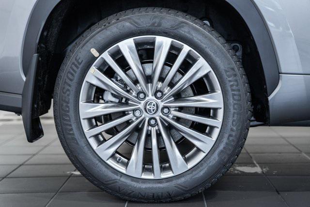 new 2025 Toyota Highlander Hybrid car, priced at $56,268