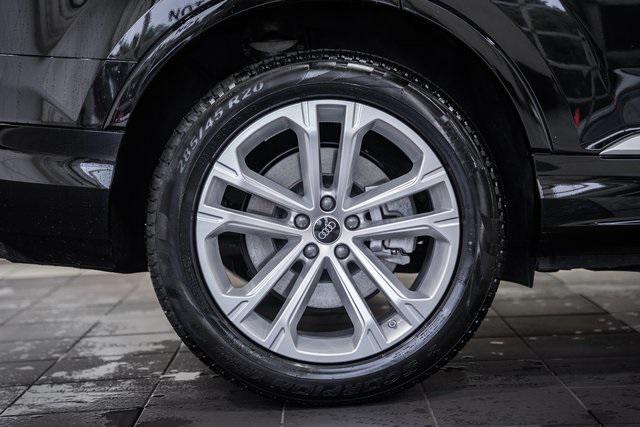 used 2025 Audi Q7 car, priced at $52,500