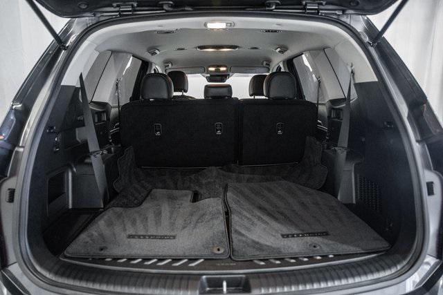 used 2024 Kia Telluride car, priced at $30,000