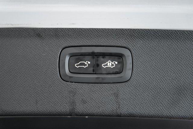 used 2024 Volvo XC90 Recharge Plug-In Hybrid car, priced at $56,000