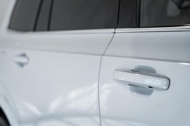 used 2024 Volvo XC90 Recharge Plug-In Hybrid car, priced at $56,000