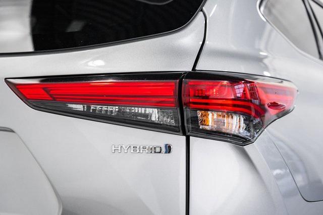 used 2023 Toyota Highlander Hybrid car, priced at $46,000