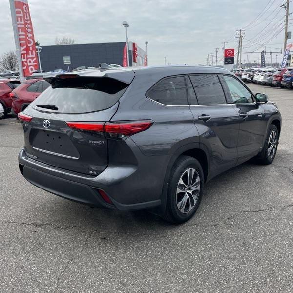 used 2021 Toyota Highlander Hybrid car, priced at $40,000