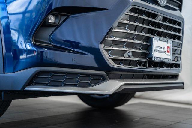 new 2025 Toyota Grand Highlander Hybrid car, priced at $64,298