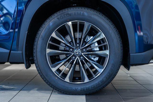 new 2025 Toyota Grand Highlander Hybrid car, priced at $64,298