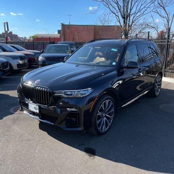 used 2022 BMW X7 car, priced at $72,000