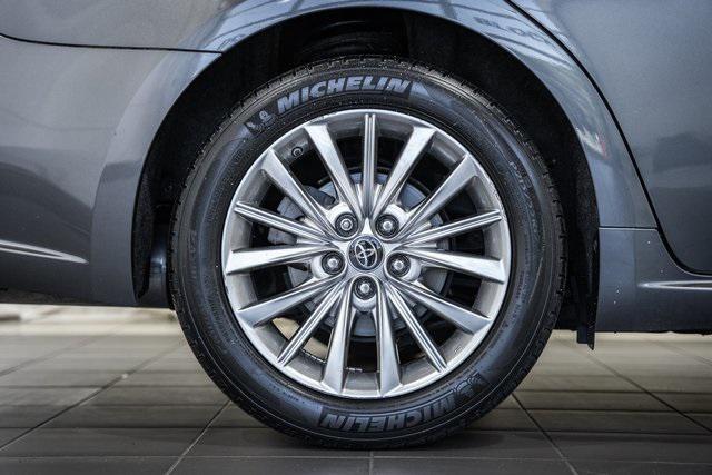used 2018 Toyota Avalon Hybrid car, priced at $22,500
