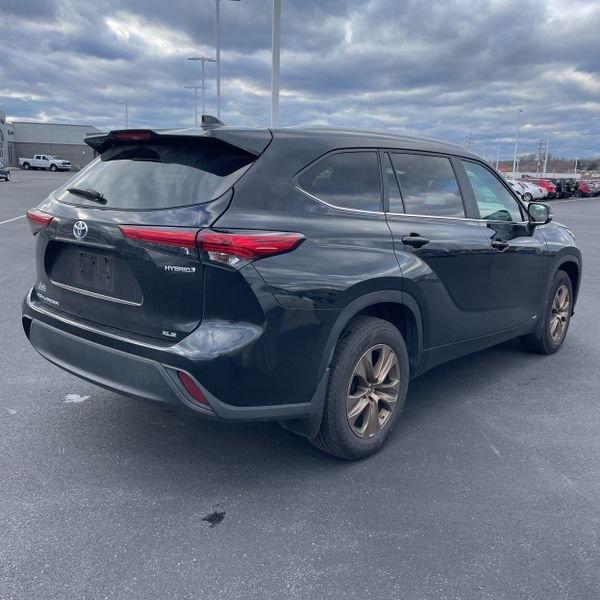 used 2023 Toyota Highlander Hybrid car, priced at $41,500