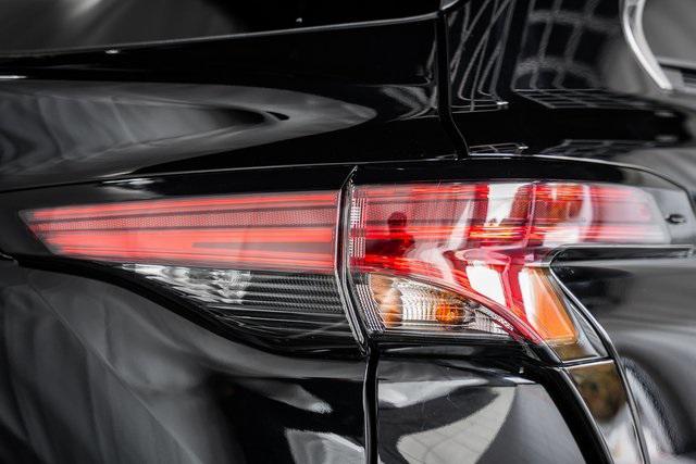 used 2022 Toyota Sienna car, priced at $33,000