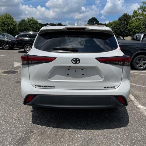 used 2022 Toyota Highlander car, priced at $38,000