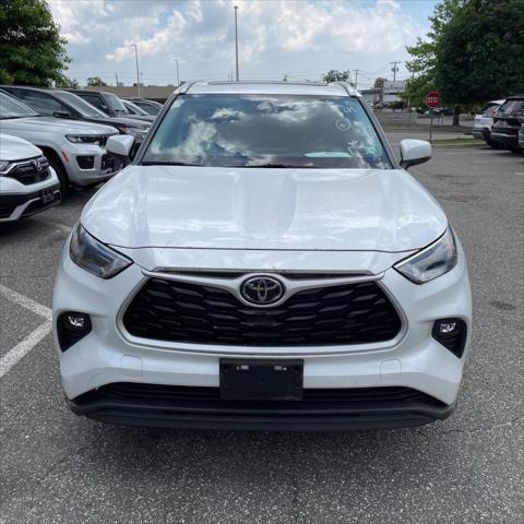 used 2022 Toyota Highlander car, priced at $38,000