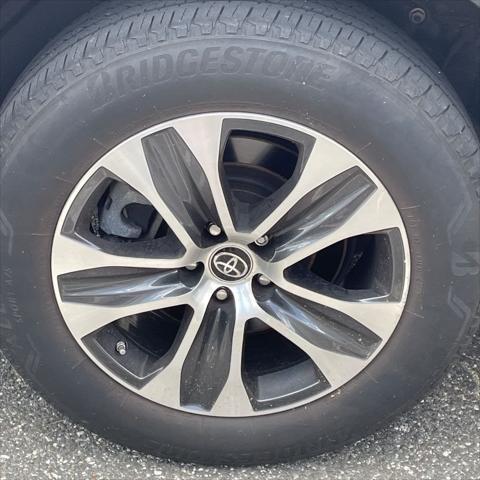 used 2022 Toyota Highlander car, priced at $38,000