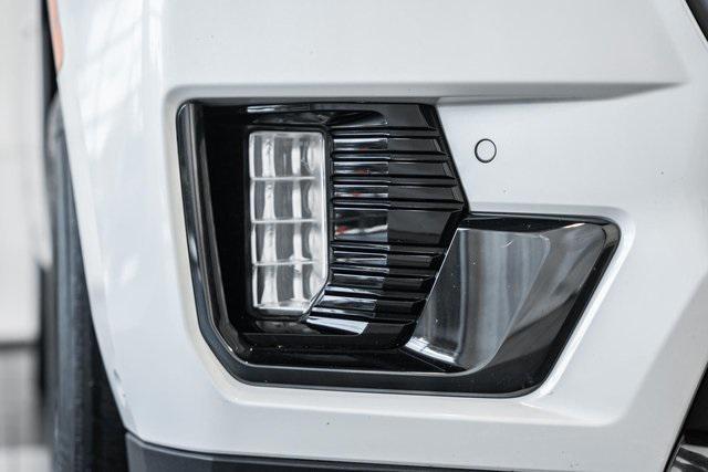 used 2023 GMC Yukon XL car, priced at $78,000
