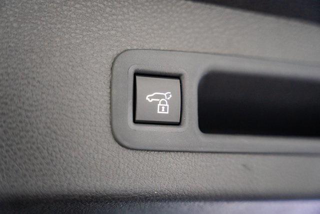 new 2025 Toyota Sienna car, priced at $62,794